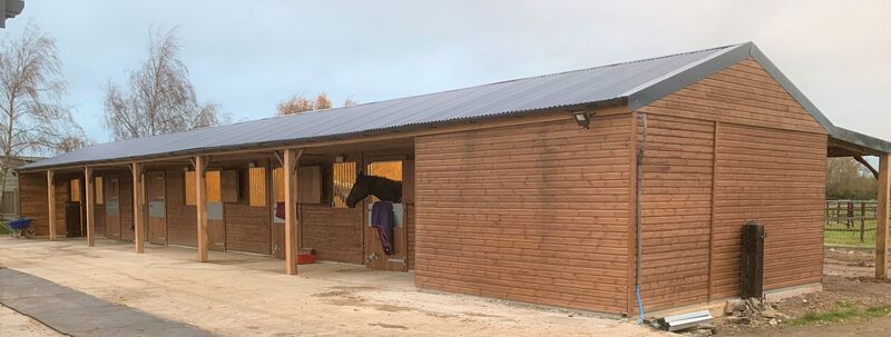 Deluxe Stable Block  image #2