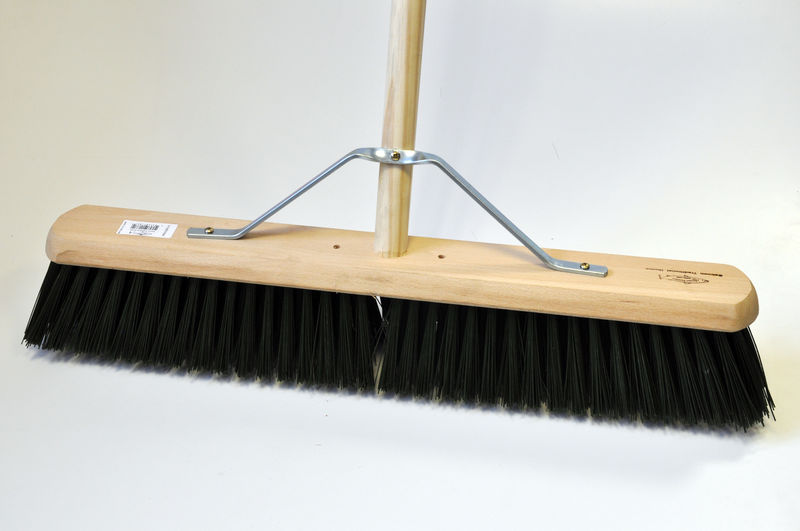 Industrial Stiff 610mm Platform Broom with Handle image #2