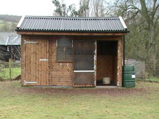 Compact Pony Stable with Adjoining Tack Room 